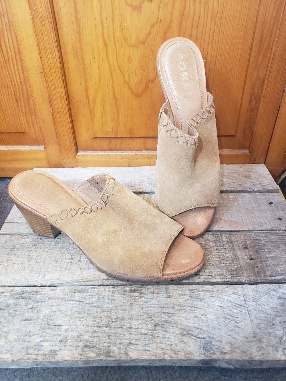SOREL Nadia Suede Mule Slip-On Sandals Heels 10.5